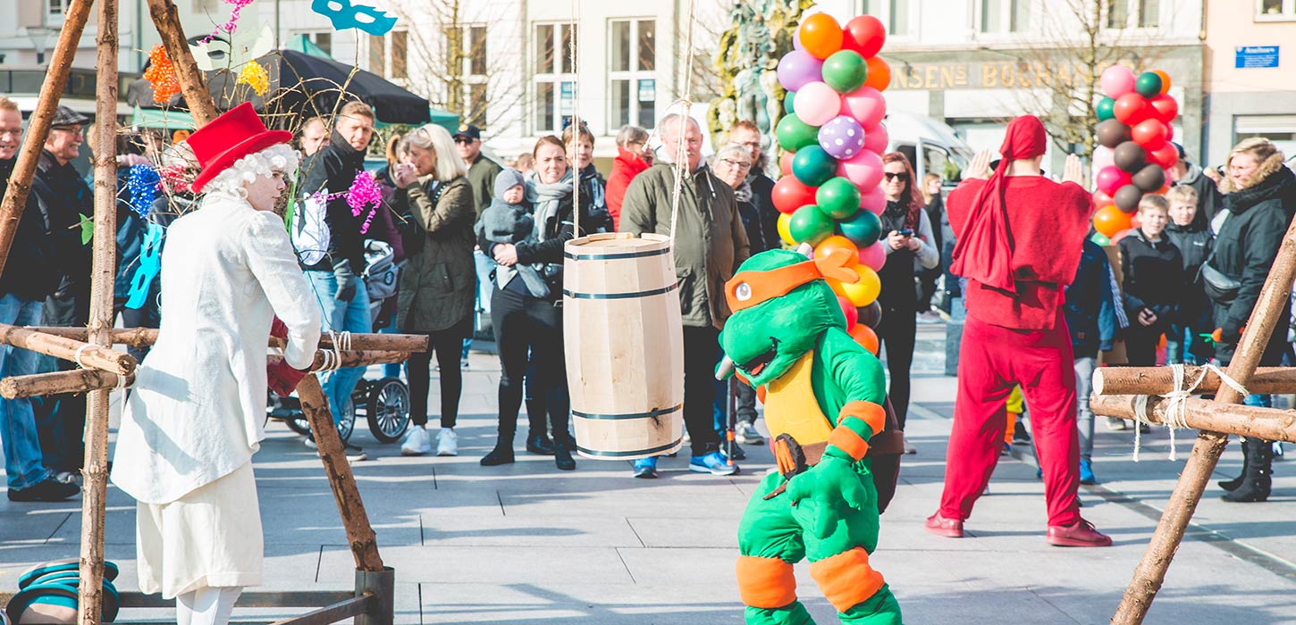 Slå katten af tønden i Næstved