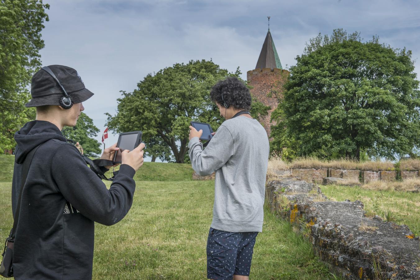 Børn ved Gåsetårnet