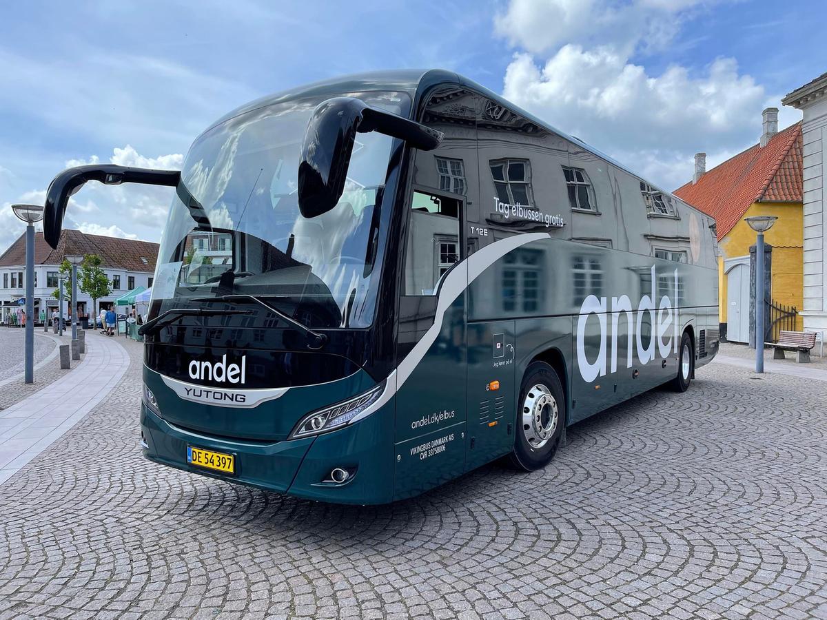 Andel Elbus