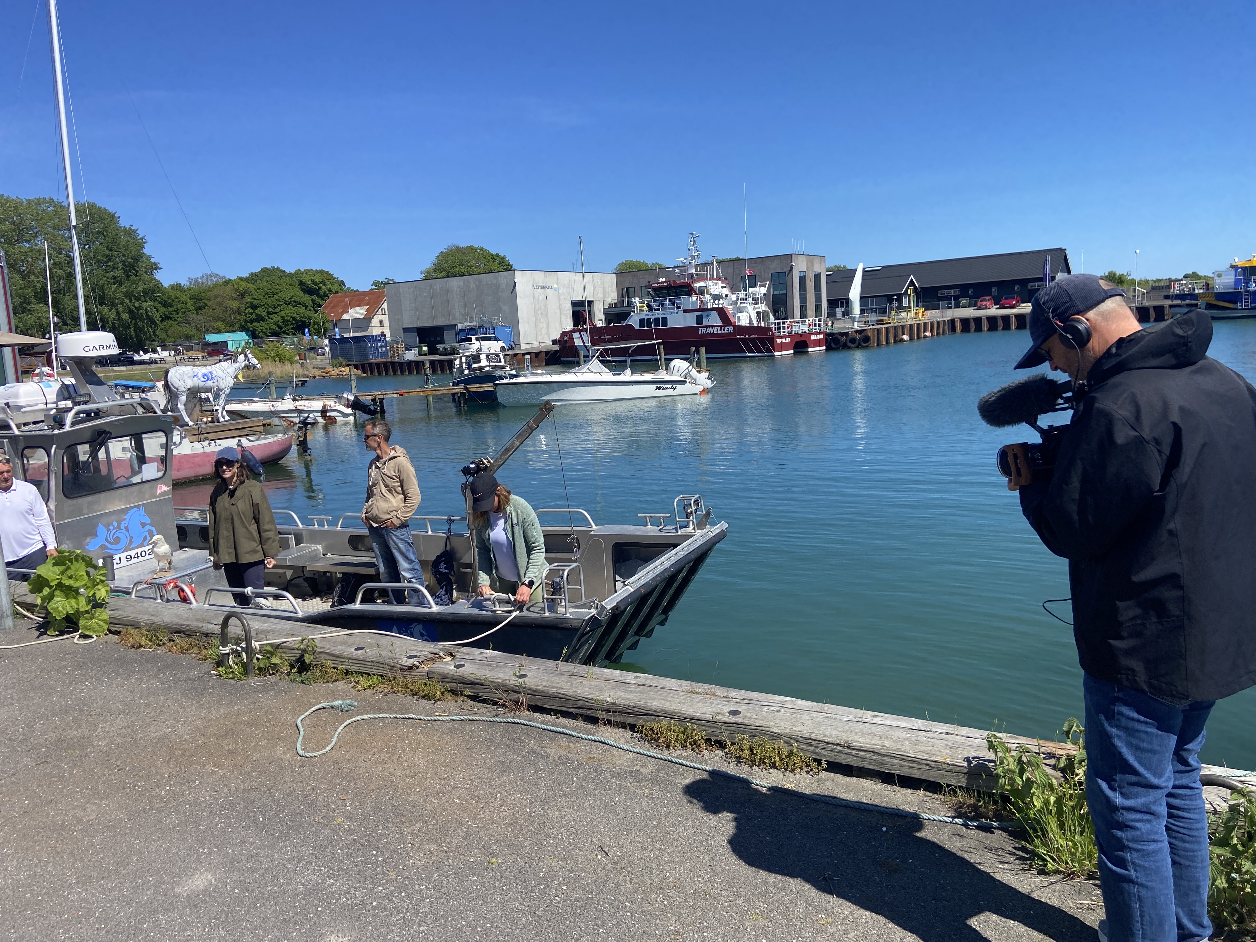 TV5 Monde filmer i Klintholm Havn